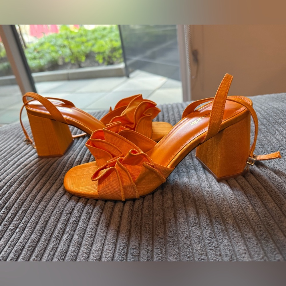 LARROUDE Orange Selena Ruffle Block Heeled Sandal Size 7.5 NEW